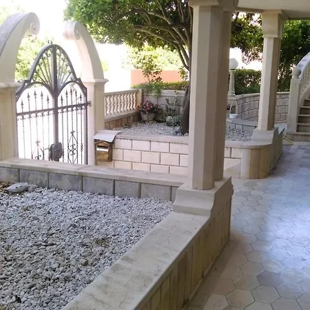 شقة Comfortable In With Sea View - 22 M² سومارتين