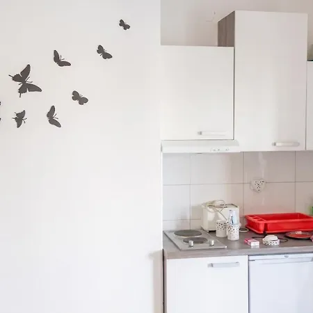 Comfortable In With Sea View - 22 M² Апартаменти