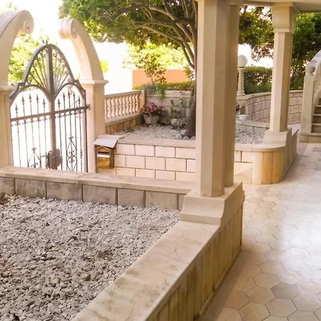 Апартаменти Comfortable In With Sea View - 22 M² *